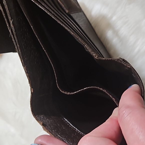 Gucci GG Monogram Small Wallet - Picture 16 of 17